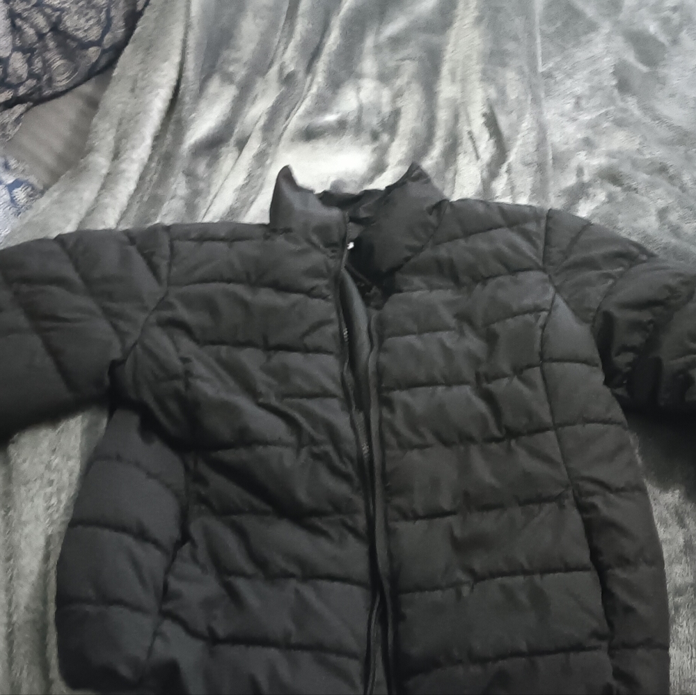 Children's Place Girls Puffer Jacket size L